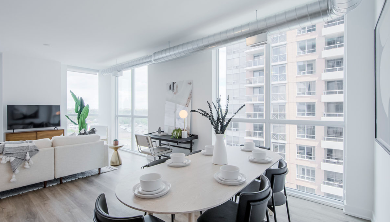 5249 Dundas Street W - Photo 5 of 31