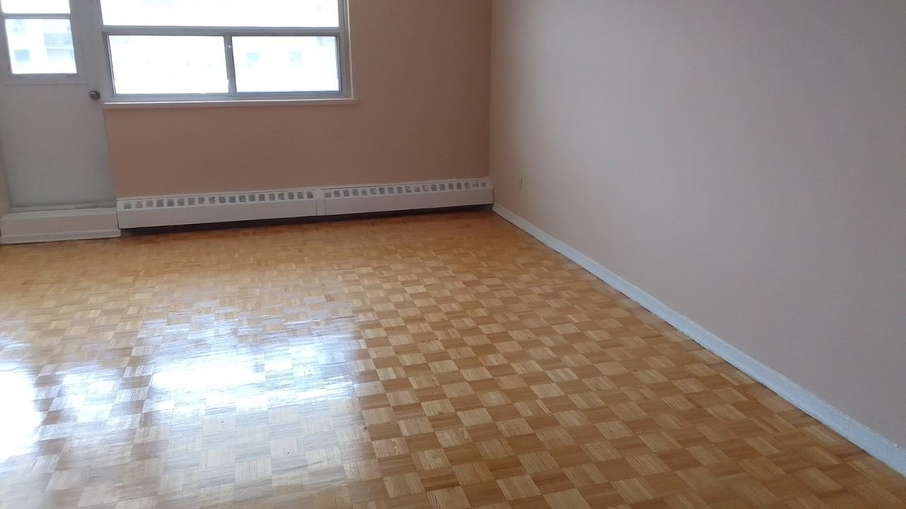 3950 Lawrence Ave. East - Photo 6 of 12