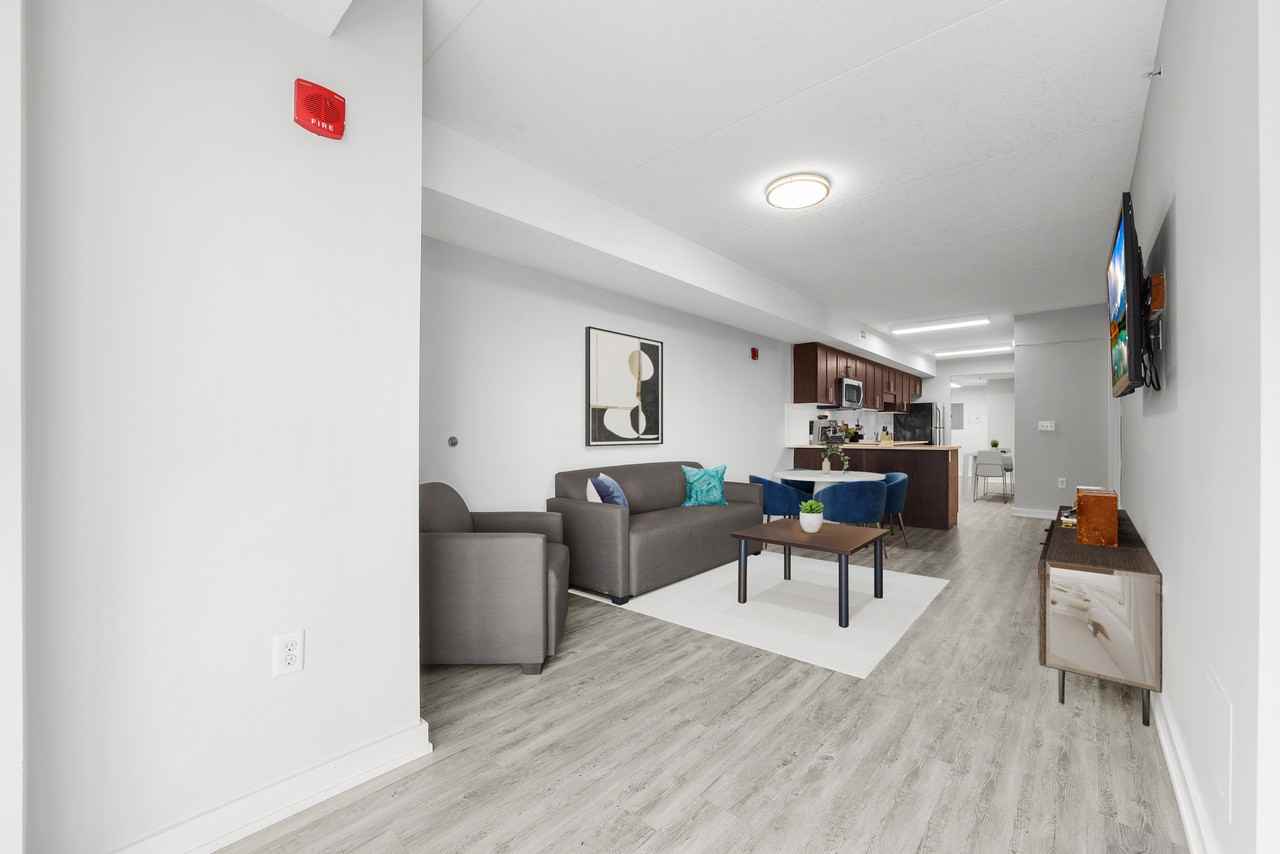 168 King Street North - Photo 3 of 16