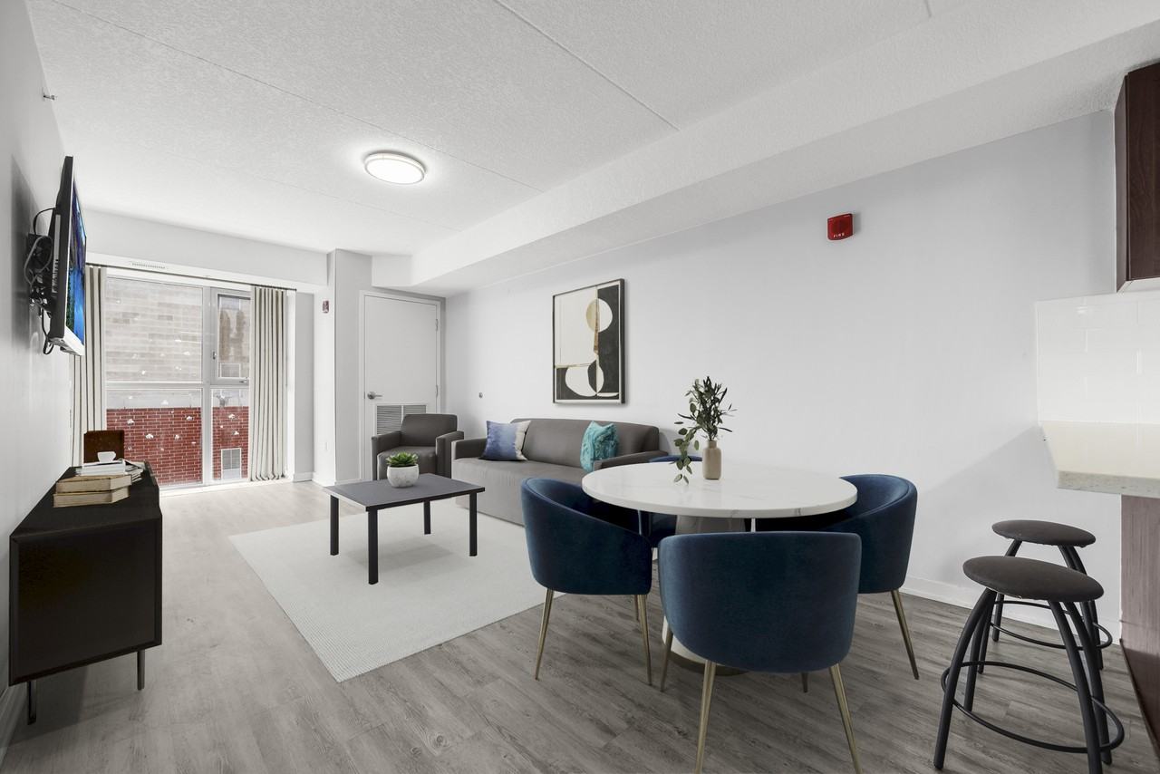 168 King Street North - Photo 4 of 16