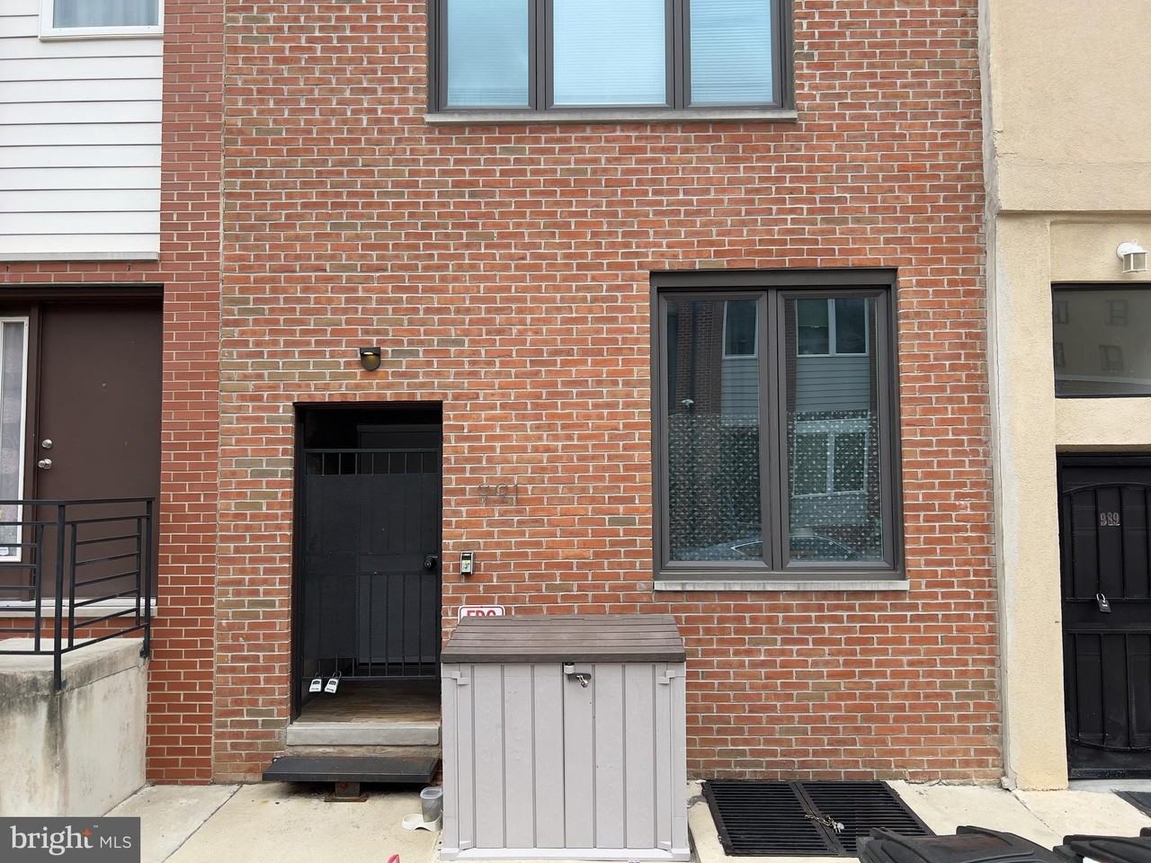 991 N Marshall St Unit A #A - Photo 4 of 50