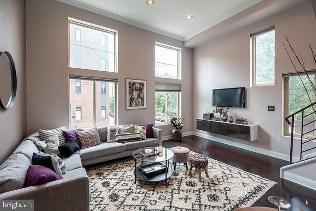 1357 N Mascher St - Photo 2 of 32