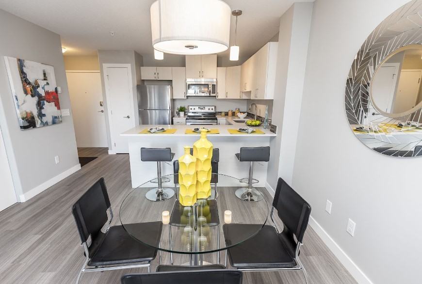 Entro Condos - Photo 4 of 31