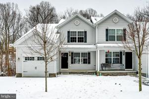 featured image of 180 Breezewood Dr