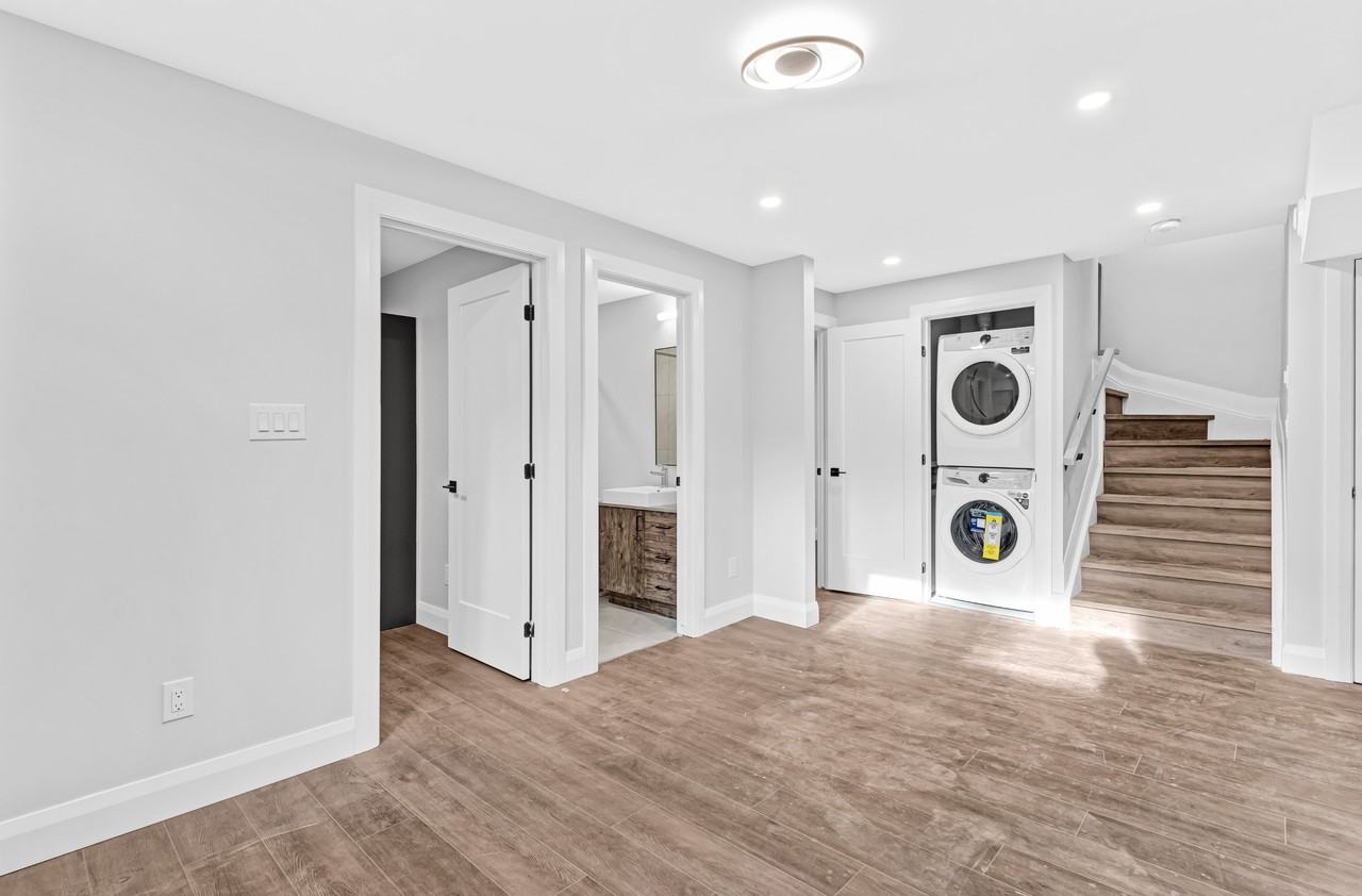 296 Duncairn Avenue - Photo 5 of 11