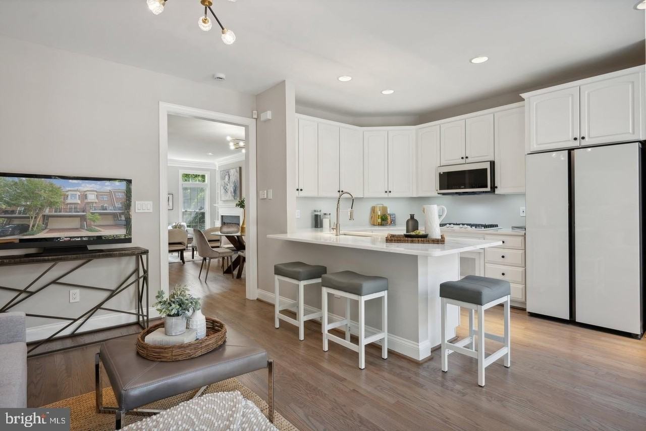 1753 22nd St N - Photo 7 of 29