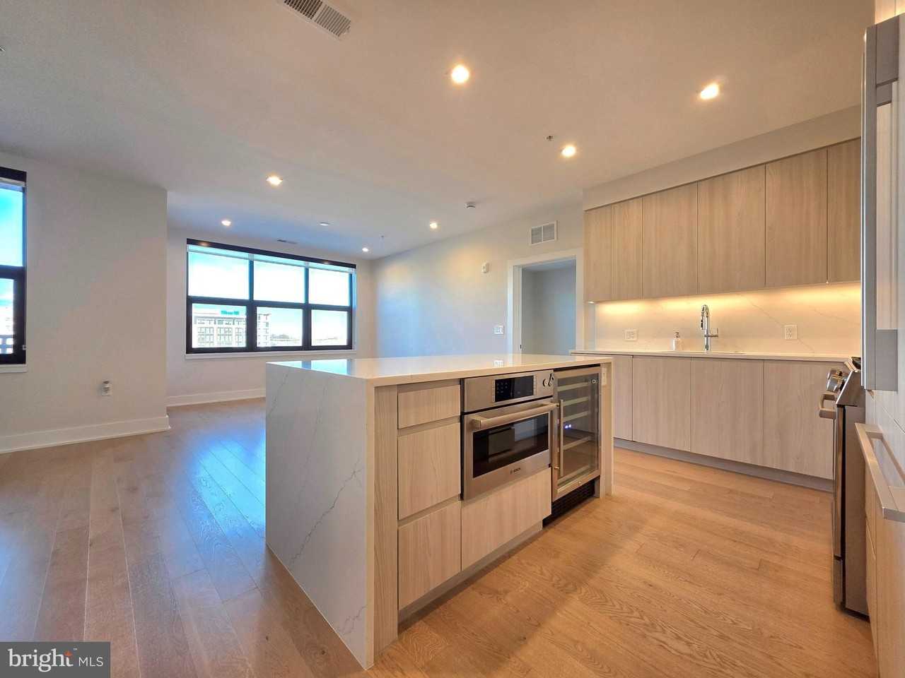 737 Swann Ave Apt 308 #308 - Photo 5 of 50