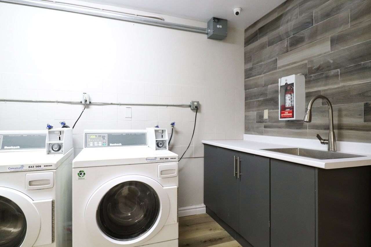 156 Kingston Road, Toronto - Photo 2 of 20