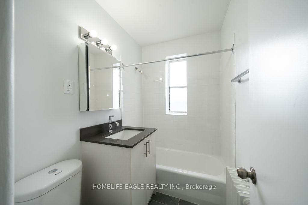 156 Kingston Road, Toronto - Photo 7 of 20