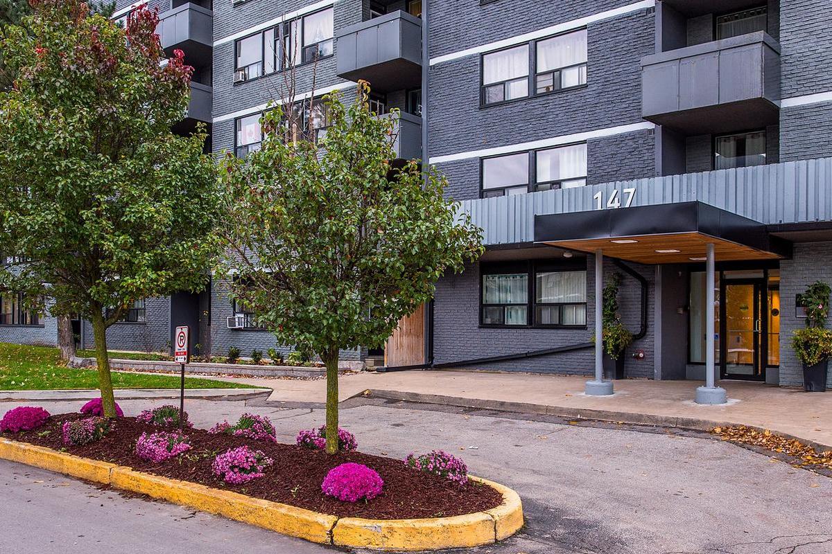 145 & 147 Wellington St. - Photo 7 of 13