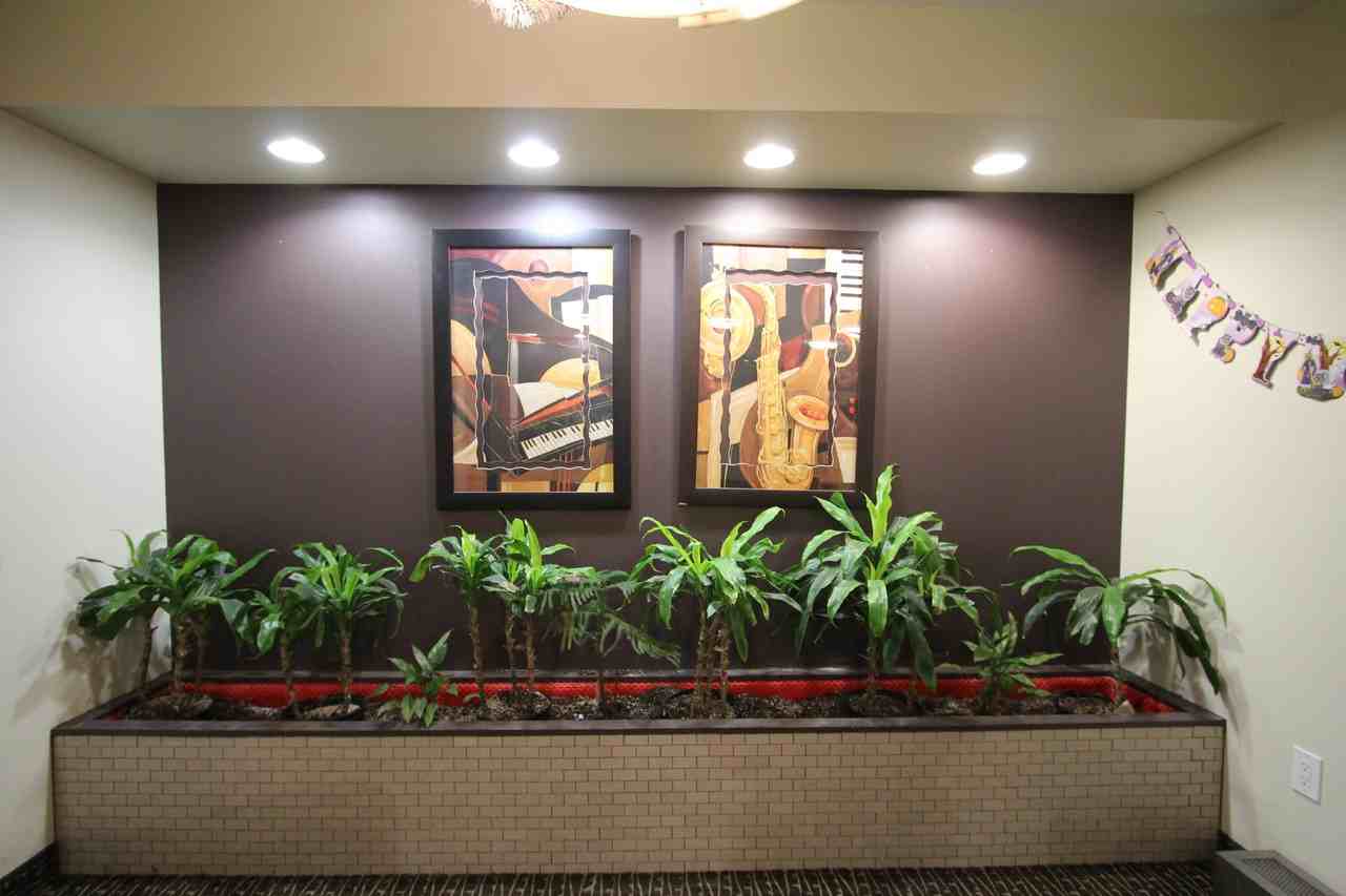 186 Church Street, East - Photo 5 of 25