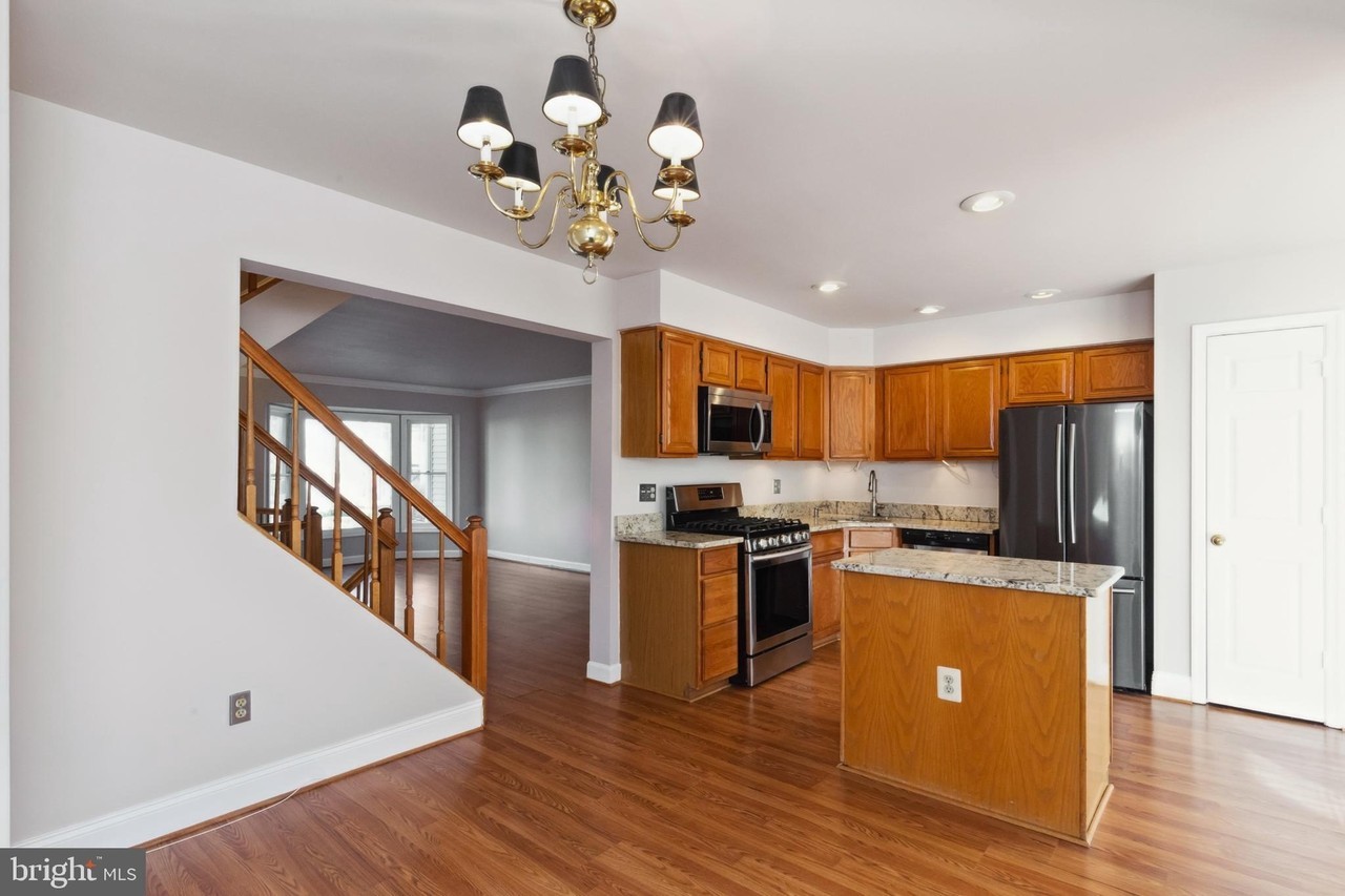 6108 Joust Ln - Photo 6 of 24