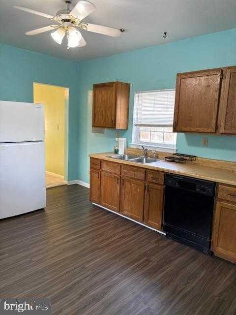 308 N Main St Apt A #A - Photo 5 of 18