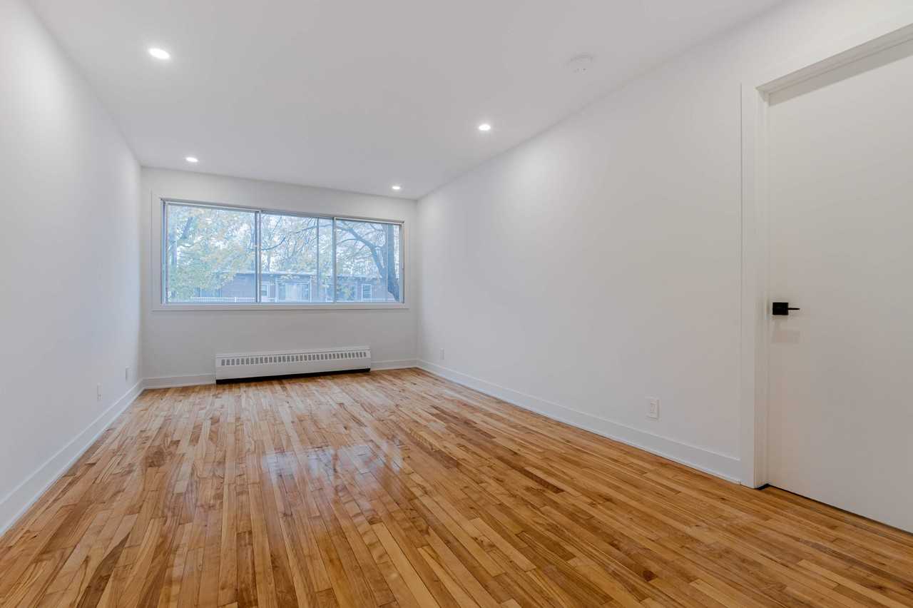 9337 Francoeur - Photo 7 of 25