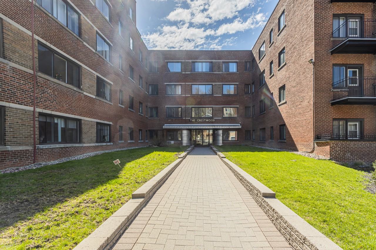 3555 Avenue Atwater - Photo 2 of 39