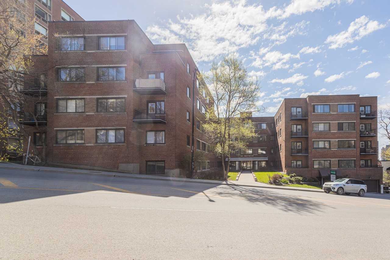 3555 Avenue Atwater - Photo 4 of 39