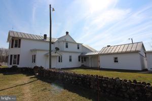 featured image of 18947 Senedo Rd Apt 4 #4