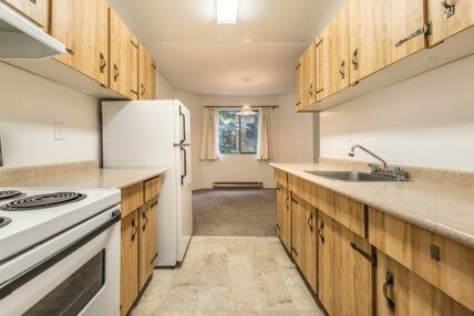 Quadra Woods Apartments - Photo 2 of 15