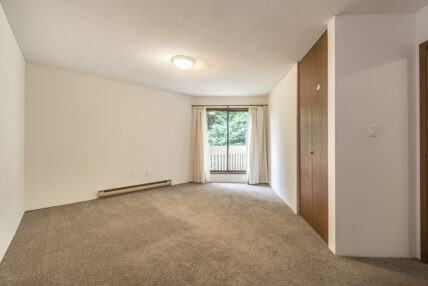 Quadra Woods Apartments - Photo 3 of 15