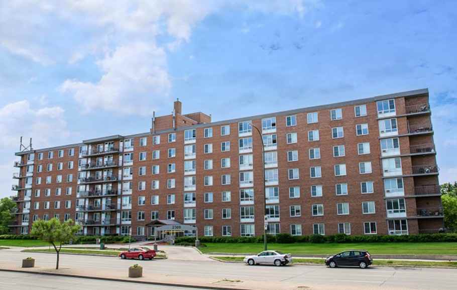 Park Towers - Photo 2 of 30