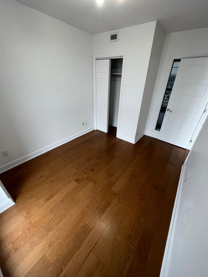 7070 Cote Saint Luc Road - Photo 6 of 29