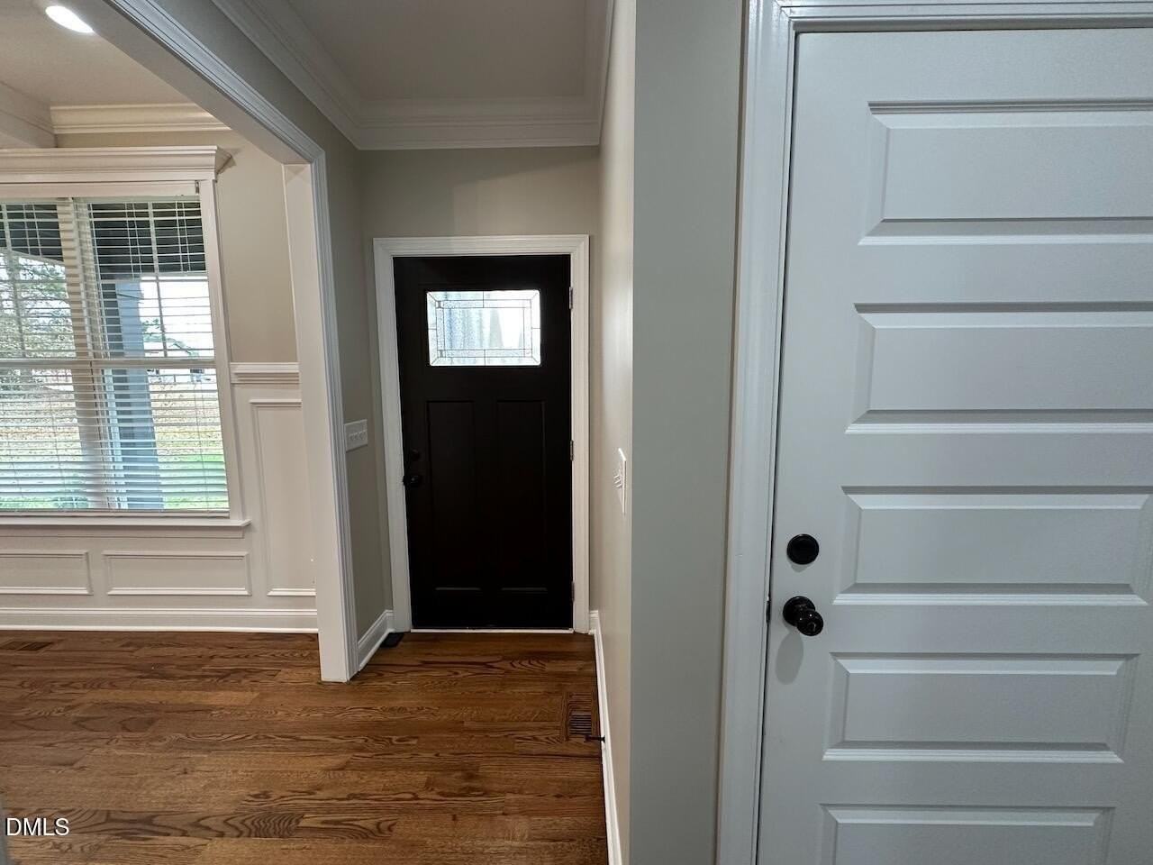 913 Clayton Rd - Photo 5 of 35