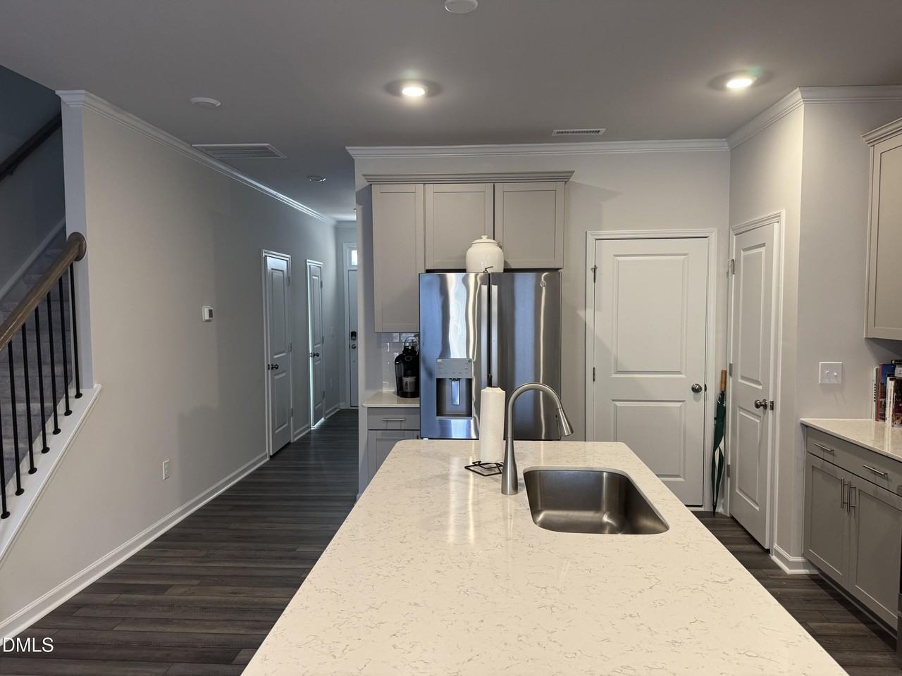 237 Peebles Dr - Photo 3 of 21