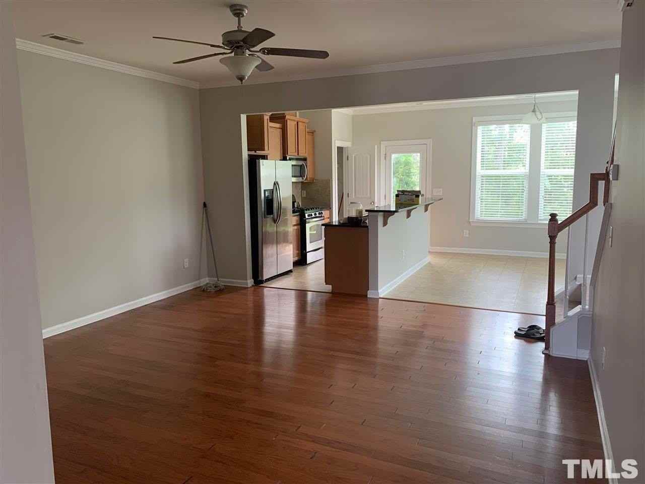 1024 Dawson Creek Rd - Photo 2 of 28