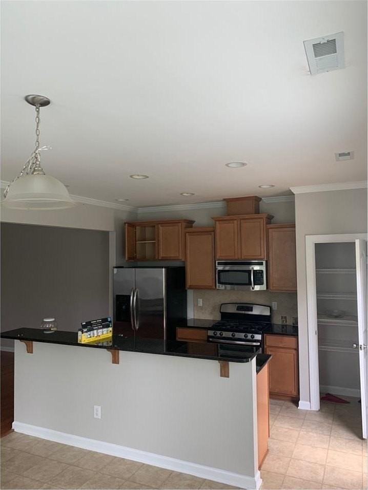 1024 Dawson Creek Rd - Photo 3 of 28