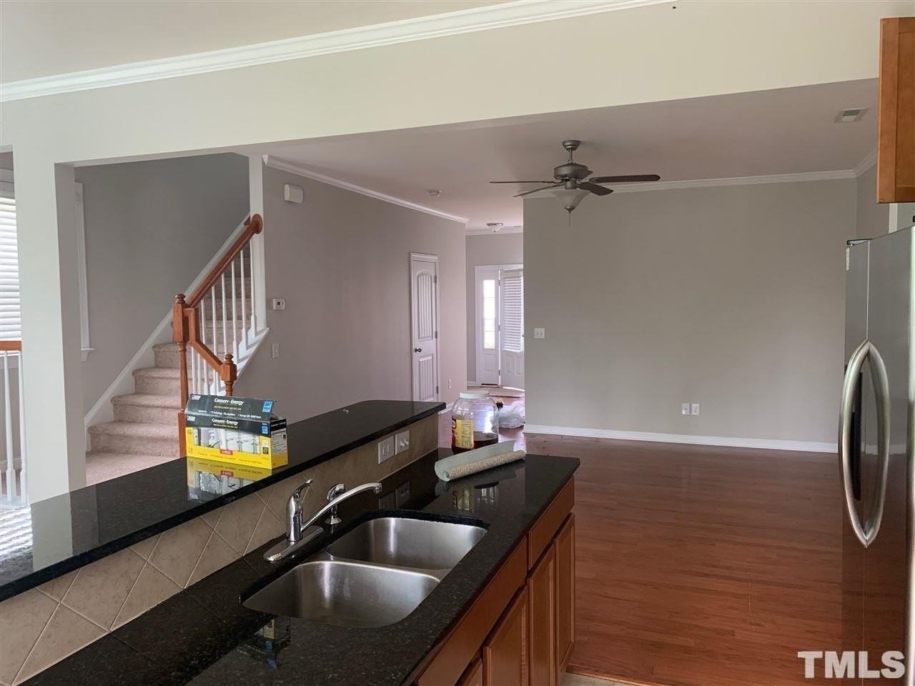 1024 Dawson Creek Rd - Photo 7 of 28