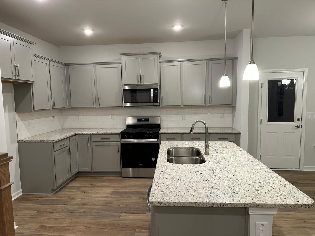 1007 Blissful Waters St - Photo 7 of 24