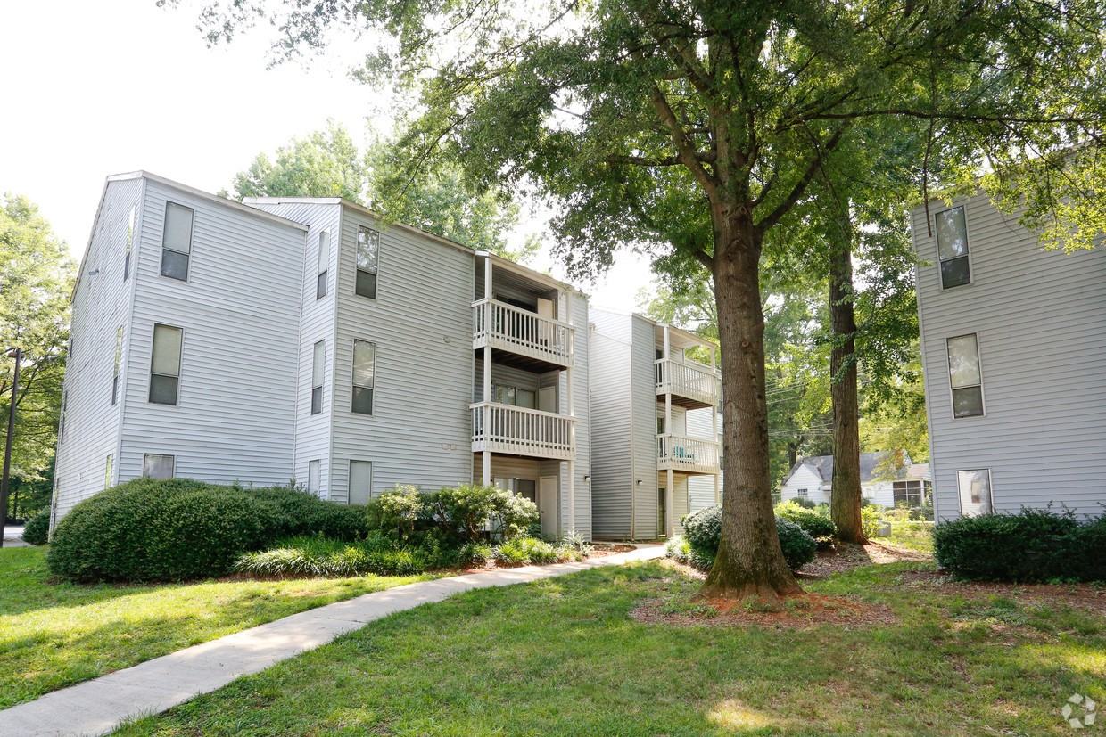 Vista Commons Apartments - Photo 4 of 48