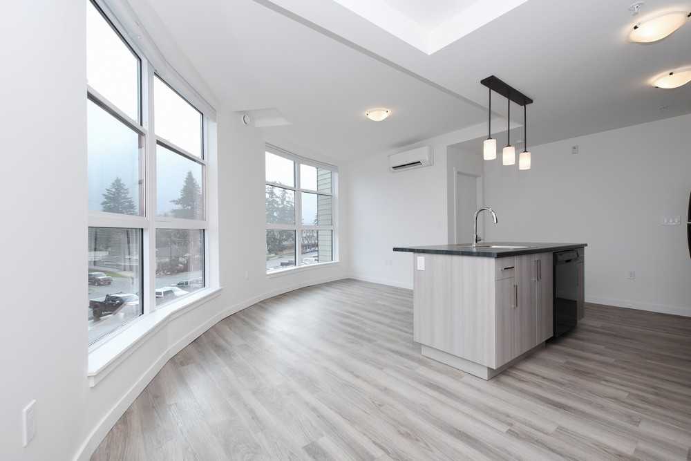 Hockley Corners - Photo 4 of 9