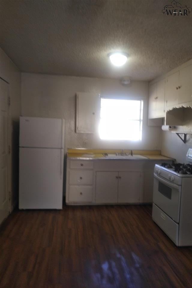 3020 Stearns Ave - Photo 4 of 9