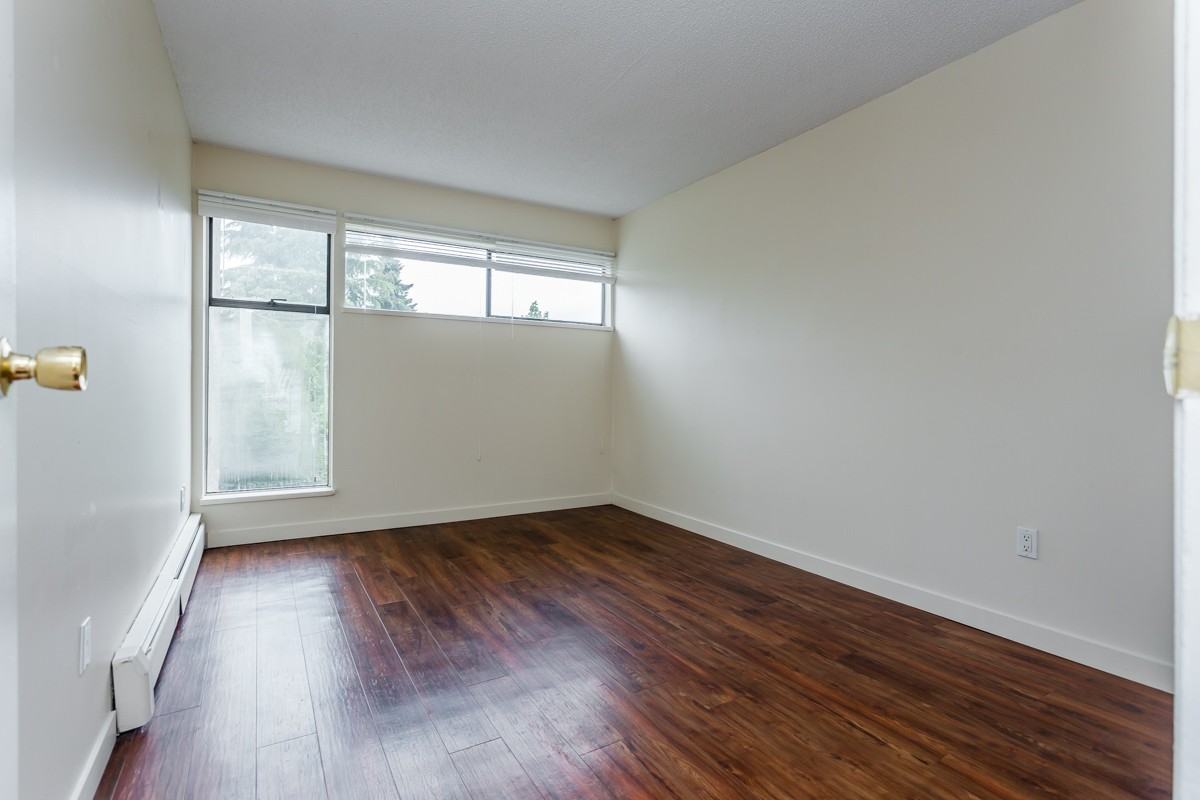 Sandringham Apartments - Photo 7 of 10