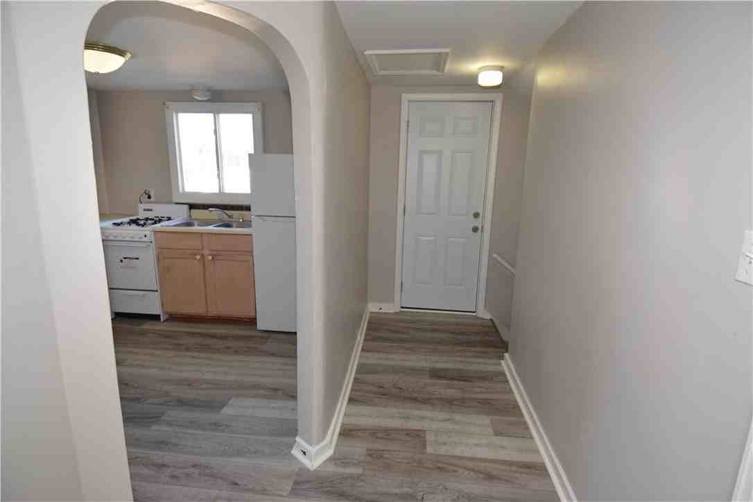 420 Jefferson St - Photo 5 of 19