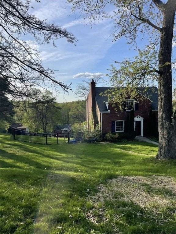 168 Highview Dr - Photo 3 of 25