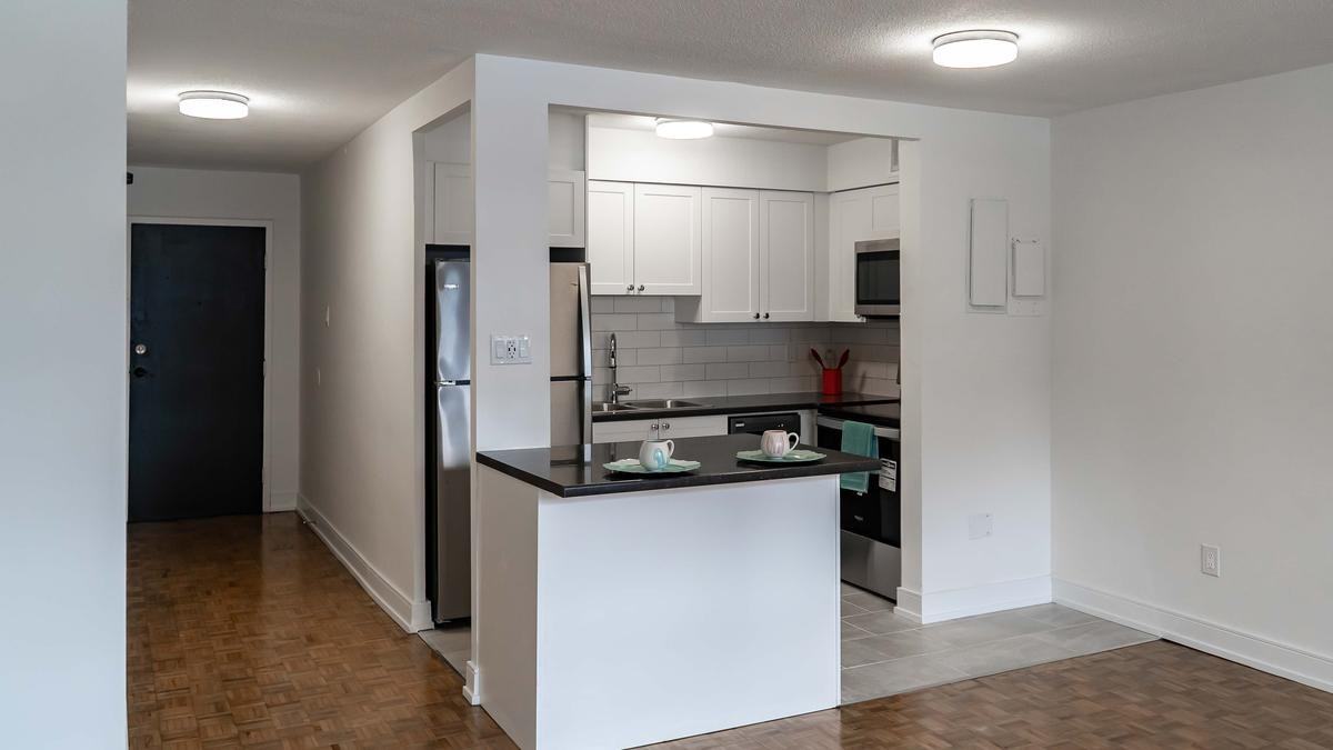 490 Nelson Avenue - Photo 2 of 23