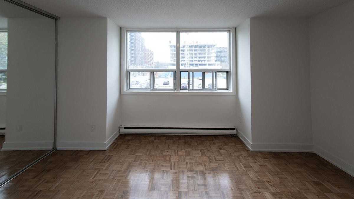 490 Nelson Avenue - Photo 6 of 23