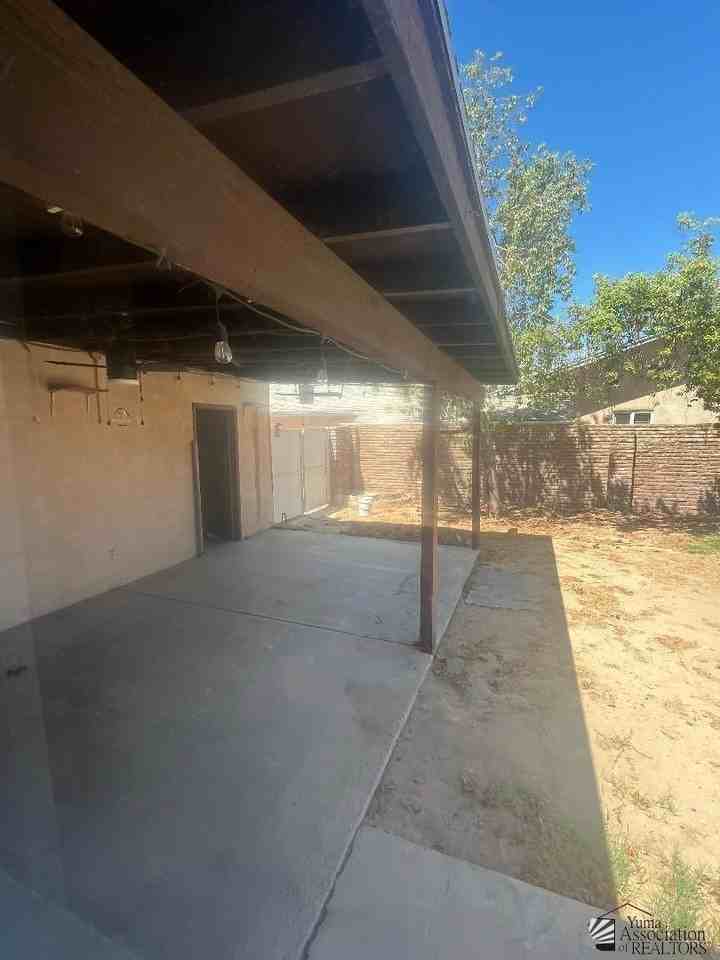 1424 E Sunset C E SUNSET CT - Photo 5 of 10