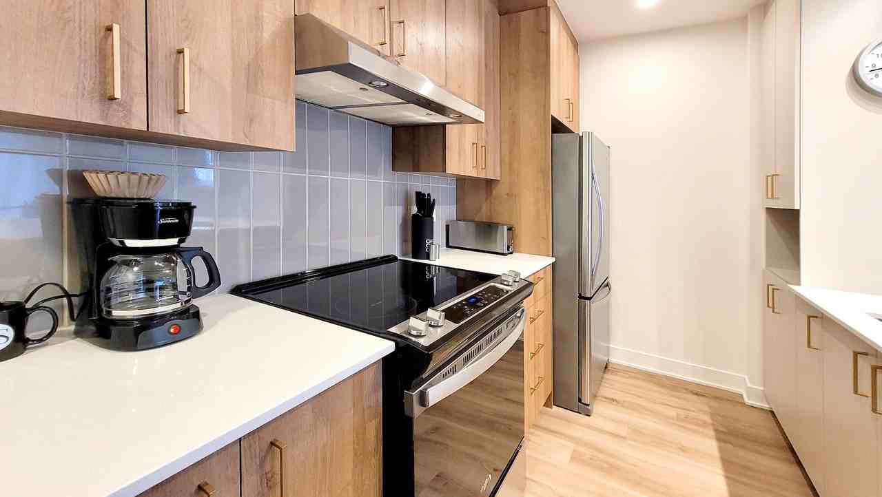 Blum - Photo 6 of 21