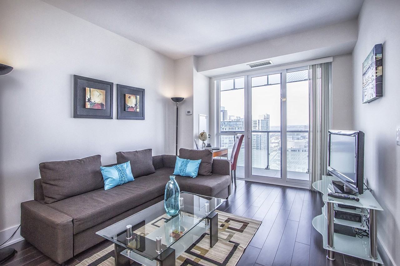 300 Front - Photo 2 of 8