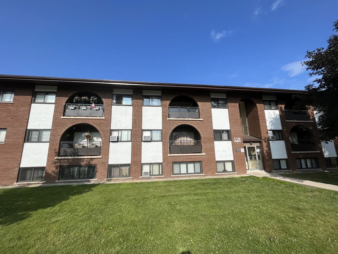 118, 124 Christopher Drive - Photo 7 of 11