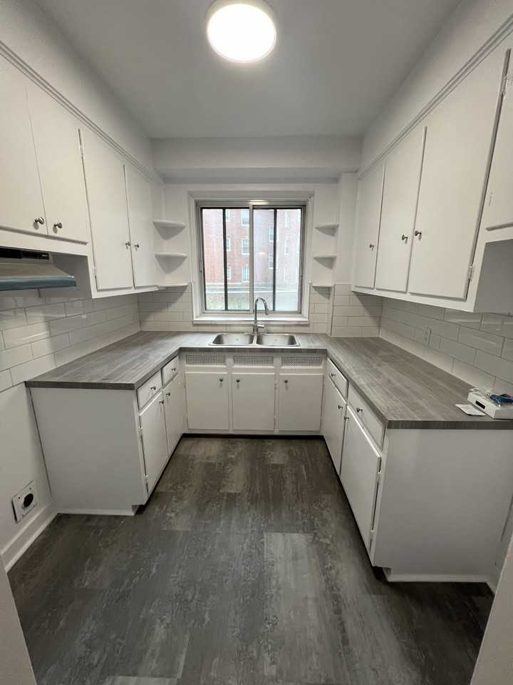 1255 Sherwood - Photo 7 of 38