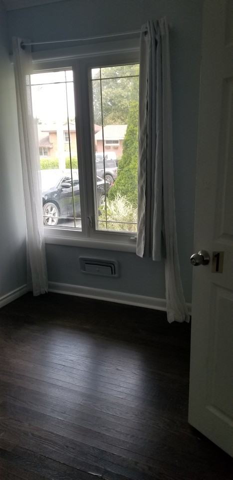 196 Rifle Range Road, Rooms for Rent - Photo 5 of 23