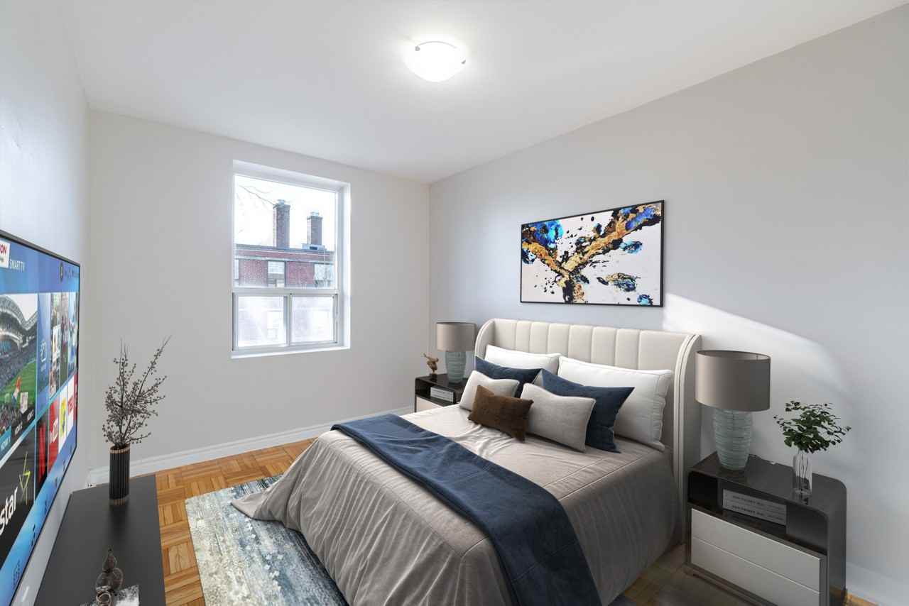 Royal Heights Apartments - Photo 7 of 16