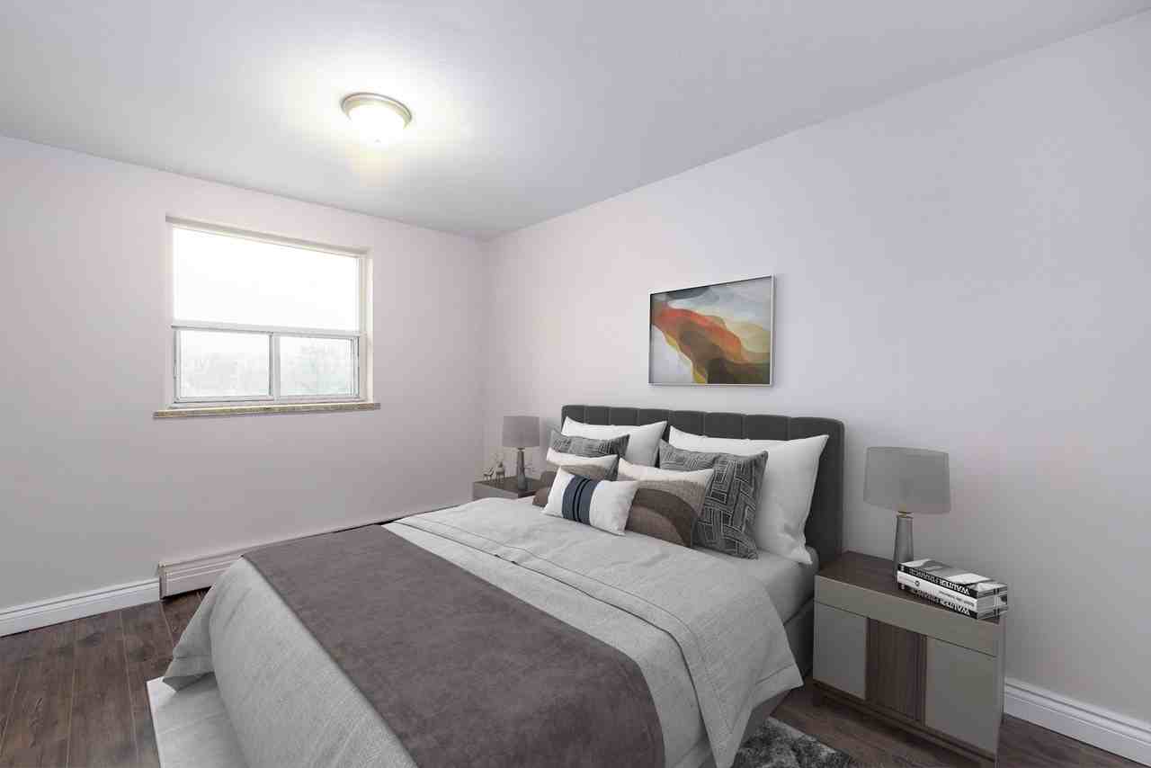 Ford Manor Apartments - Photo 6 of 18