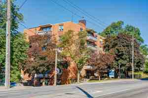 featured image of 900 Jane St