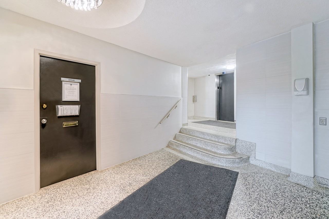 Glen Suites - Photo 7 of 22