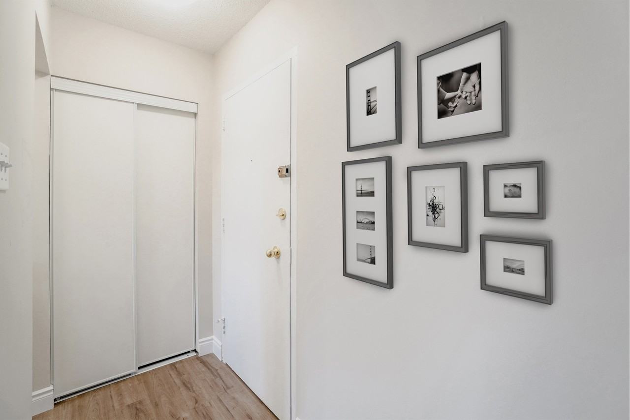 King Suites - Photo 4 of 18